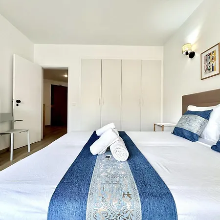 1 With Pool By Homing Appartement *