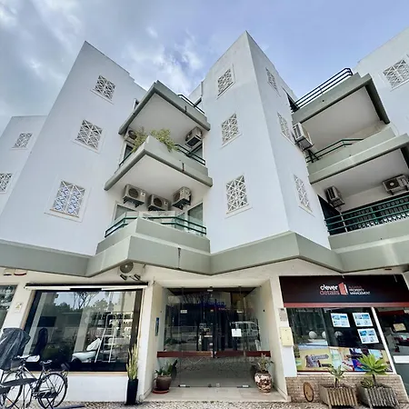1 With Pool By Homing Appartement *