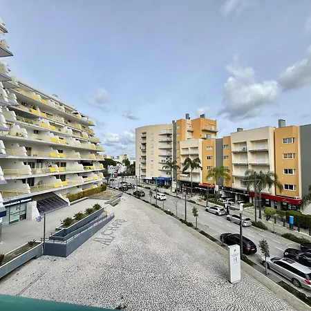 1 With Pool By Homing Appartement *